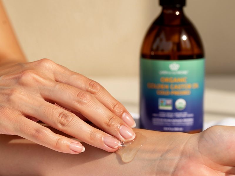 Moisturizes and Hydrates Skin