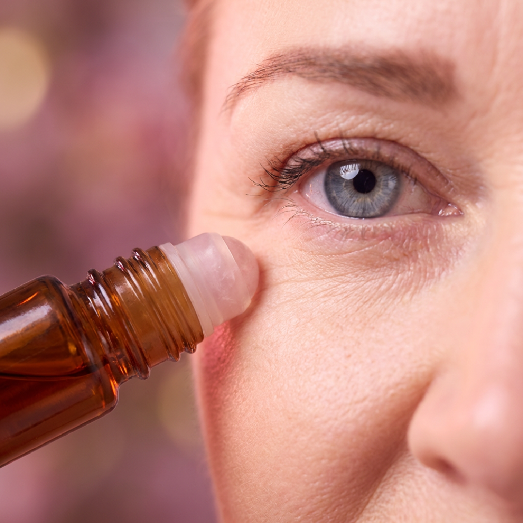 Organic Castor Oil Rose Quartz Roll-On for Fine Lines &amp; Wrinkles