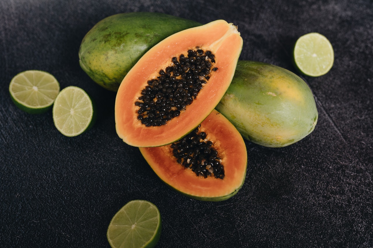 According to Queen of the Thrones papaya is one of the fruits with more fiber content